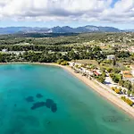 Ag Stone - Idyllic Beachside In Villa Isthmia