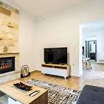 Ag Stone - Idyllic Beachside In Isthmia
