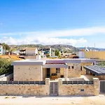 Villa Ag Stone - Idyllic Beachside In *
