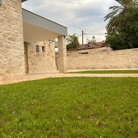 Ag.stone.home וילה