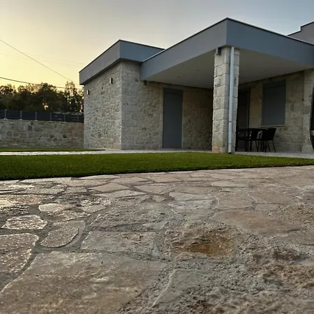 Ag.stone.home Isthmia