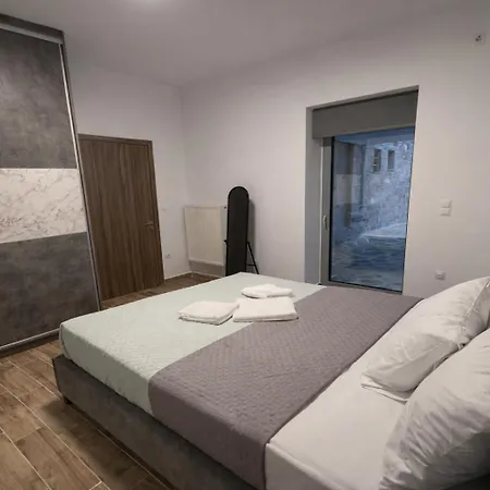 Villa Ag Stone - Idyllic Beachside In Íszthmia