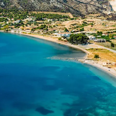 Ag Stone - Idyllic Beachside In *