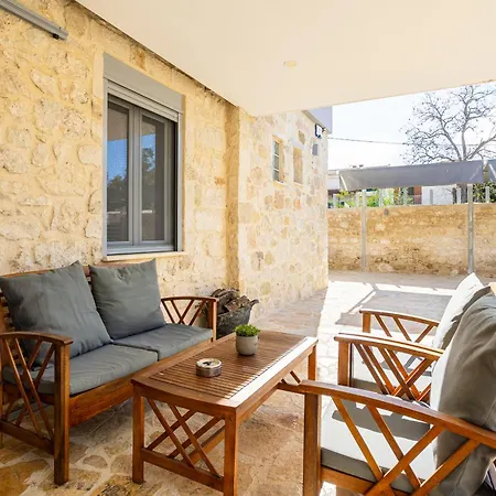 Villa Ag Stone - Idyllic Beachside In *