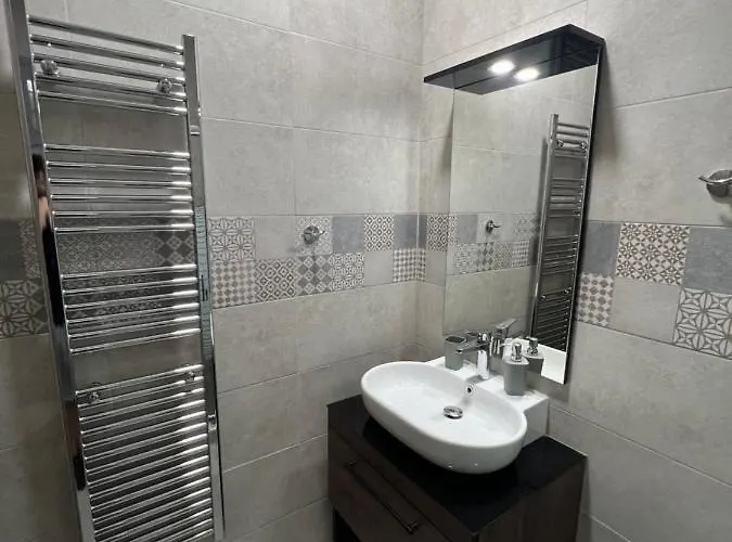 Ag Stone Home - Idyllic Beachside Villa In Isthmia فيلة