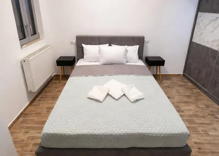 Villa Ag Stone - Idyllic Beachside In Íszthmia