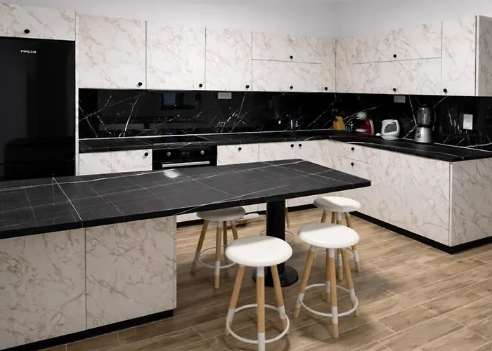 Ag Stone - Idyllic Beachside In *