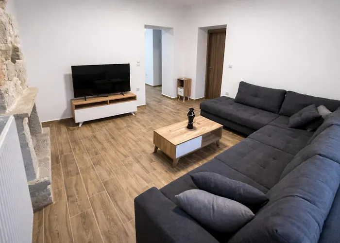 Villa Ag Stone - Idyllic Beachside In